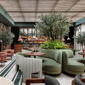 Totem Madrid, A Small Luxury Of The World Hotel