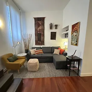Stylish & Cozy 1br Steps From Royal Palace | By Airnest Madrid