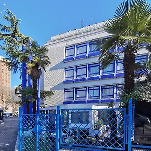 Konukevi La De El Chaflan 3*