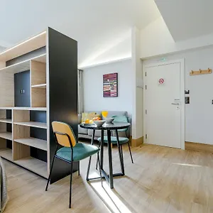 Aparthotel Feelathome Ventas Madrid