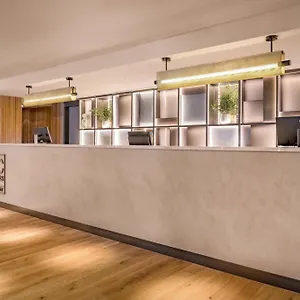 Hotel Ac Avenida De America By Marriott