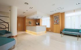 Hotel Porcel TorreGarden Madrid Exterior photo