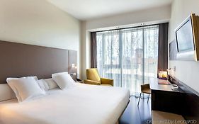 Hotel Occidental Madrid Este Exterior photo