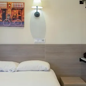 Golden Alcala Guest house