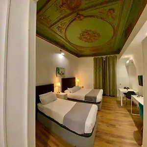 Opera Roost Madrid