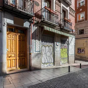 2 Bedrooms 1 Bathroom Furnished - Centro - Equipped & Stylish - Minty Madrid