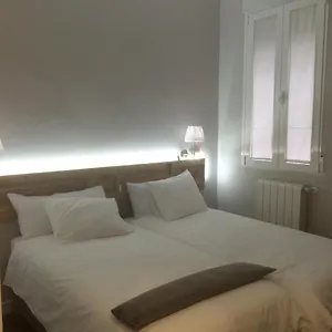 Diezmadrid Penzion *