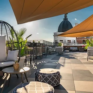 Vincci Vía - 66 Hotel