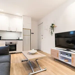 Amazing Apartment! Quiet And Bright, Madrid. *