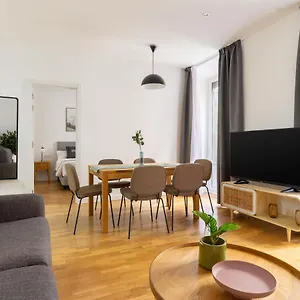 Apartment Limehome San Lorenzo Madrid