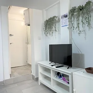 Acogedor Con Balcon En El Barrio De Chueca, Gran Via Con Aire Acondicionado Y Calefaccion *