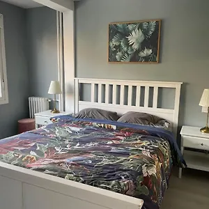 Comoda Principal Con Vista Exterior Madrid