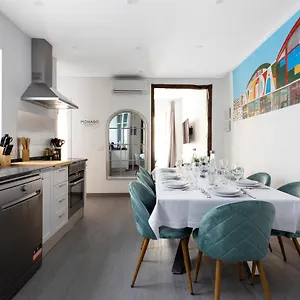 Downtown La Latina Grupos, By Monaro***** * Madrid