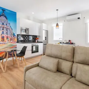 1 Bedroom 1 Bathroom Furnished - Salamanca - Modern - Mintystay Apartment *
