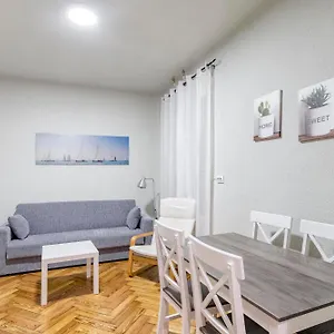 Cozy Flat In La Latina Madrid