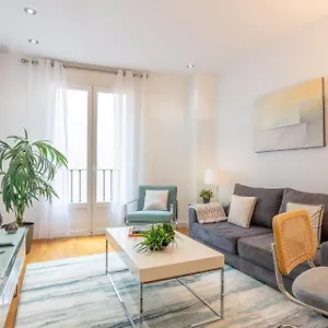Perfect 4-person In The Heart Of Near Plaza Mayor I Apartment Madrid