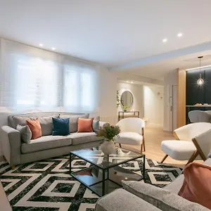 8-person Luxury In The Heart Of Prime Location Fuencarral I Apartment *