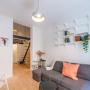 Con Encanto En Malasana Apartment