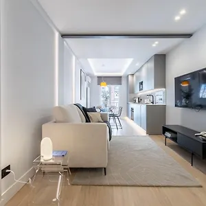 Gran Via I Calle De Silva 2br 2bh Apartment