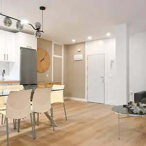 Apartment For Amplia Casa Temporal De 3 M Vlm4 Madrid