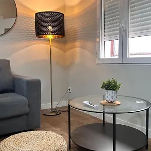 Apartment Meta Habitat Ramon Lujan A