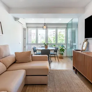 1 Bedroom 1 Bathroom Furnished - Salamanca - Brigth - Mintystay Apartment