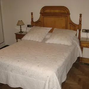 Pensión Maria Cristina 2*