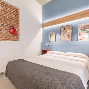 Apartment Urban Chic At Great Location In Madrid