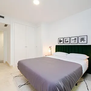 Olivos Stylish In Conde Orgaz Apartment Madrid