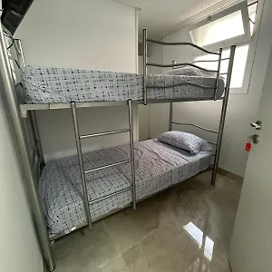 Doble O Compartida Con Bano Privado En El Centro De