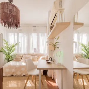 Sunny And Cozy With Ensuite Bathroom *