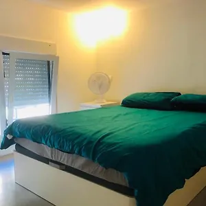 10' Walk To Bernabeu Max 8p, 3bedr, 1sofa, 2bath Apartment *