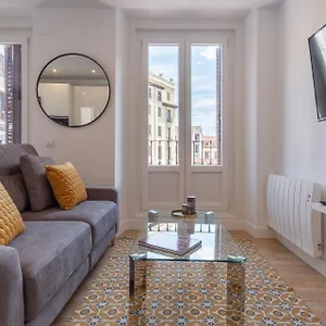 Apartment Charming For 4 Steps Away From Mercado De San Miguel , Calle Mayor Iv *