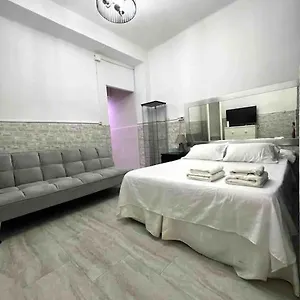 Estudio Con Entrada Independiente En Madrid