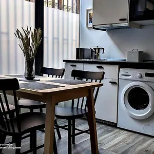 - Q2home Apartment Madrid