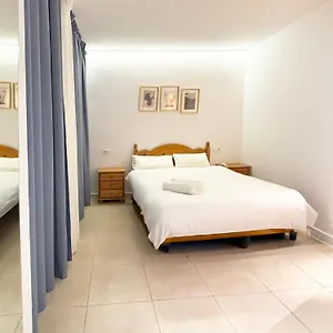 Apartment Luminoso, Muy Amplio, Buena Zona *
