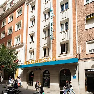 内格雷斯科格兰维亚酒店 2*