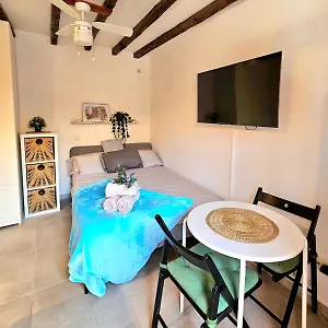 Tribunal Apartment *