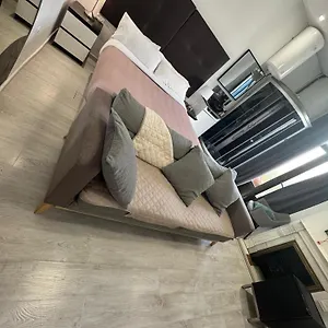 Opera Lux Guest house *