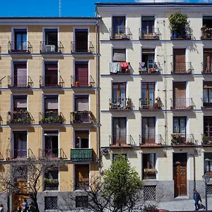 Leeways In Ave Maria Apartment Madrid