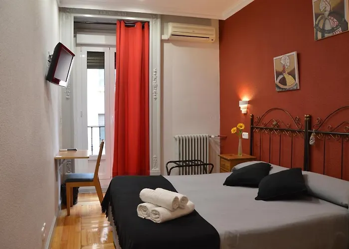 Hostal Aresol Madrid photo