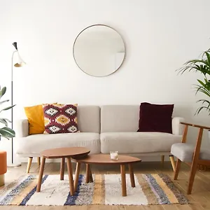 Bnbholder Vibrant Design Centre Apartment