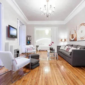 Charming Gran Via Luna Apartment *