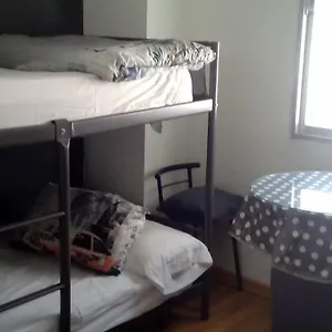 Happy Travel Habitacion Privada Literas Madrid