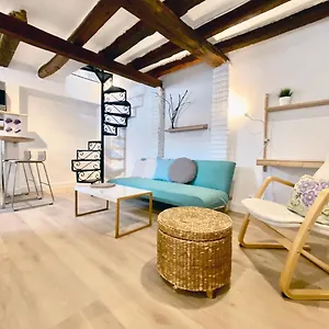 Charming Gran Via Attic * Madrid