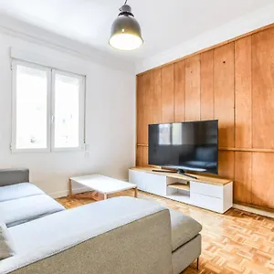 Apartamento Familiar Atocha Apartment *