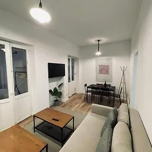 Apartment C/cabeza Cool Apt 7 Al Lado D Tirso De Molina Madrid