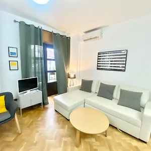 Centro Barrio Embajadores 01 Apartment