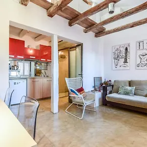 Apartamento En La Plaza De Lavapies 4 Personas