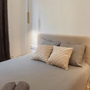 Centro Iii Calle Carrera De San Jeronimo 3br 3bh Madrid